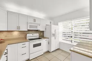 3714 Savoy Ln, West Palm Beach, FL 33417 - Photo 12