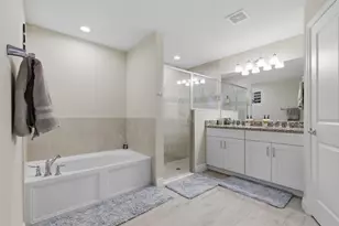 375 SW Vista Lake Dr, Port Saint Lucie, FL 34953 - Photo 20