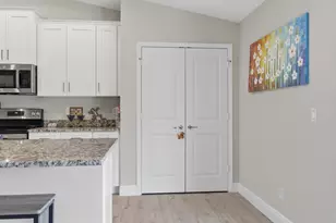 375 SW Vista Lake Dr, Port Saint Lucie, FL 34953 - Photo 12