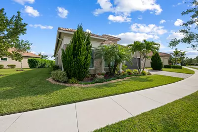 12110 Bastille Circle E, Parkland, FL 33076 - Photo 4