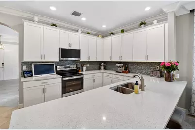 9062 Gulf Cove Drive, Wellington, FL 33467 - Photo 14