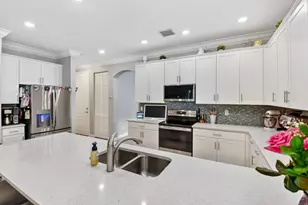 9062 Gulf Cove Dr, Wellington, FL 33467 - Photo 16