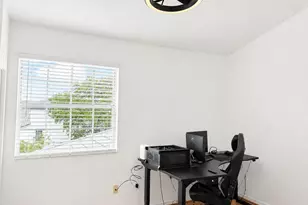 711 SW 148th Ave, Sunrise, FL 33325 - Photo 16