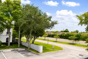 711 SW 148th Ave, Sunrise, FL 33325 - Photo 12