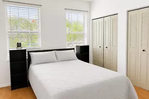 711 SW 148th Ave, Sunrise, FL 33325 - Photo 14