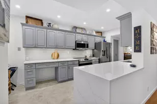 900 Greensward Ln, Delray Beach, FL 33445 - Photo 6