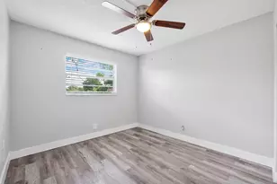 6659 SW 41st Pl, Davie, FL 33314 - Photo 32