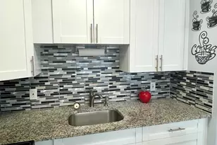 107 Kent G, West Palm Beach, FL 33417 - Photo 8