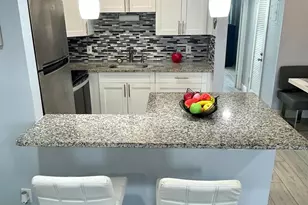 107 Kent G, West Palm Beach, FL 33417 - Photo 6