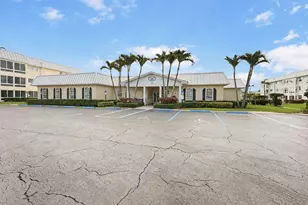 8 Colonial Club Dr, Boynton Beach, FL 33435 - Photo 30