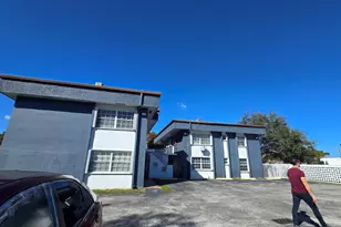 1290 NE 142nd St, North Miami, FL 33161 - Photo 8