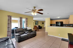 3331 Commodore Ct, West Palm Beach, FL 33411 - Photo 4