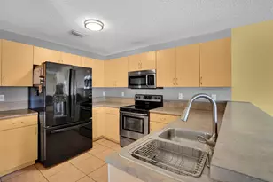 3331 Commodore Ct, West Palm Beach, FL 33411 - Photo 2