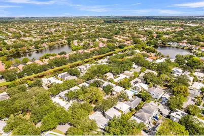 9855 NW 2nd Court, Plantation, FL 33324 - Photo 38