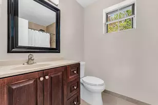 9855 NW 2nd Ct, Plantation, FL 33324 - Photo 20