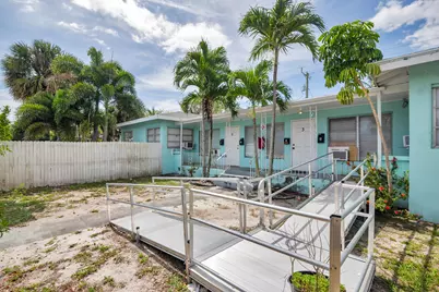 258 Conniston Road, West Palm Beach, FL 33405 - Photo 2