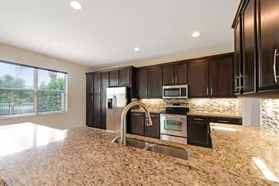 8268 Calabria Lakes Drive, Boynton Beach, FL 33473 - Photo 8