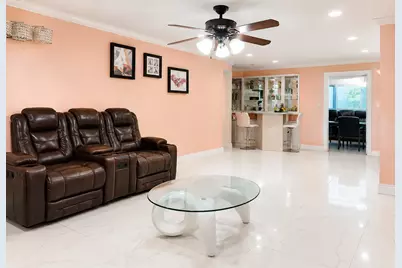 2000 Eagle Drive, West Palm Beach, FL 33409 - Photo 4