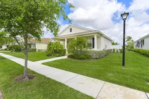 7218 E Village Square, Vero Beach, FL 32966 - Photo 2