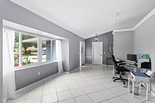 986 Cherry Ln, Wellington, FL 33414 - Photo 6