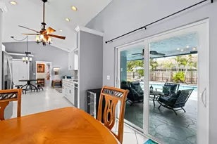 986 Cherry Ln, Wellington, FL 33414 - Photo 10