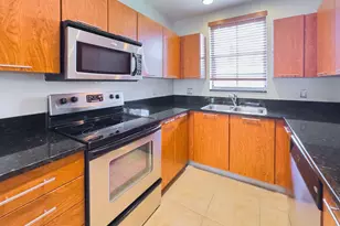 2313 Vintage Dr, Lighthouse Point, FL 33064 - Photo 6
