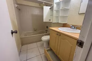 11201 SW 13th St, Pembroke Pines, FL 33025 - Photo 28