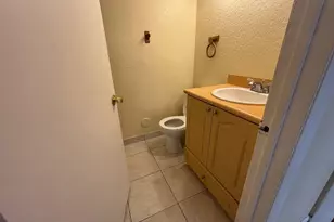 11201 SW 13th St, Pembroke Pines, FL 33025 - Photo 32