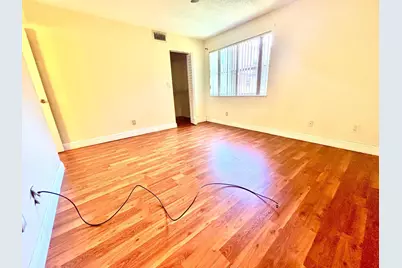 11201 SW 13th Street, Pembroke Pines, FL 33025 - Photo 20