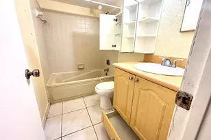 11201 SW 13th St, Pembroke Pines, FL 33025 - Photo 54