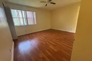 11201 SW 13th St, Pembroke Pines, FL 33025 - Photo 8