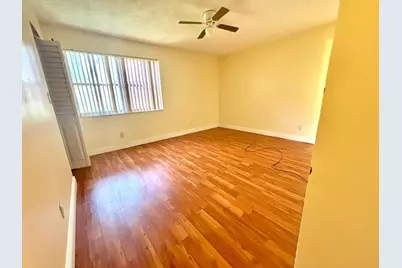 11201 SW 13th Street, Pembroke Pines, FL 33025 - Photo 22