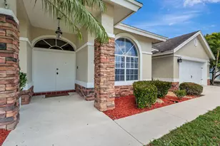 13805 Sheffield St, Wellington, FL 33414 - Photo 4