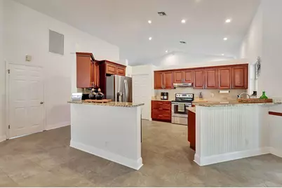 13805 Sheffield Street, Wellington, FL 33414 - Photo 12