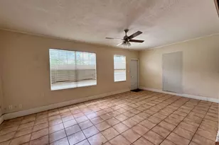 3941 NW 36th Ter, Lauderdale Lakes, FL 33309 - Photo 4