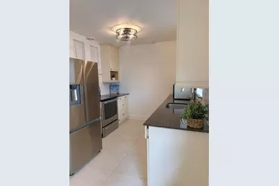 201 Del Rio Boulevard, Boca Raton, FL 33432 - Photo 8