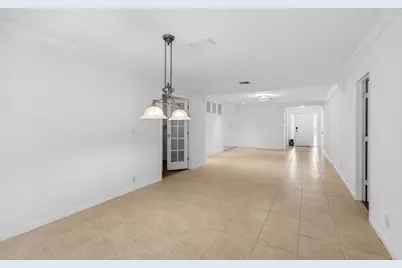 201 Del Rio Boulevard, Boca Raton, FL 33432 - Photo 10