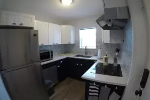 732 Highland Dr, West Palm Beach, FL 33405 - Photo 2