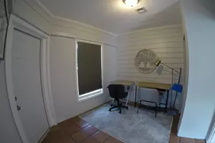 732 Highland Dr, West Palm Beach, FL 33405 - Photo 1