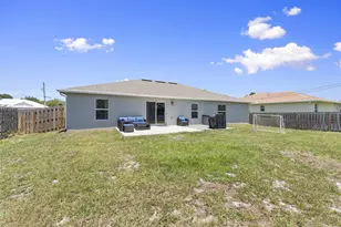 692 SW Hamberland Ave, Port Saint Lucie, FL 34953 - Photo 24