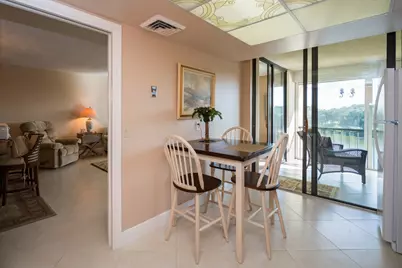 5188 Woodland Lakes Drive #335, Palm Beach Gardens, FL 33418 - Photo 10