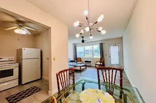 271 Camden L, West Palm Beach, FL 33417 - Photo 2