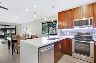 533 Club Dr, Palm Beach Gardens, FL 33418 - Photo 8