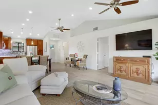 533 Club Dr, Palm Beach Gardens, FL 33418 - Photo 1