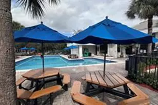 2445 SW 18th Terrace, Fort Lauderdale, FL 33315 - Photo 10