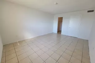 3700 NW 21st St, Lauderdale Lakes, FL 33311 - Photo 6