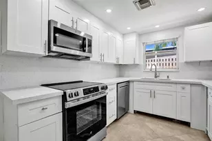 2802 NE 15th Ave, Wilton Manors, FL 33334 - Photo 4