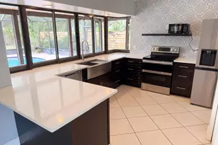 786 SE Ablett Ln, Port Saint Lucie, FL 34984 - Photo 2