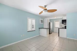 122 Julian Dr, Fort Pierce, FL 34946 - Photo 4