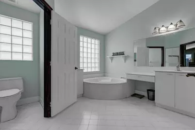 7925 Ambleside Way, Lake Worth, FL 33467 - Photo 16
